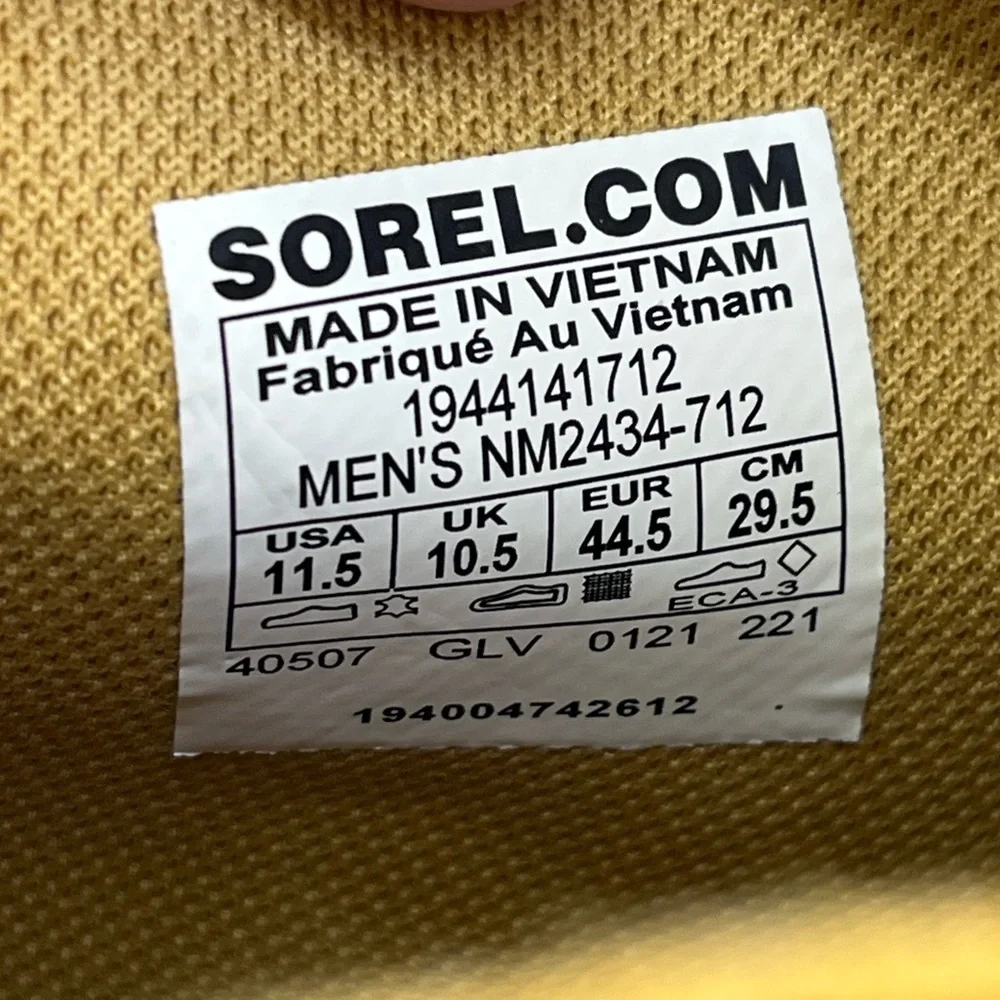 NWT Sorel Men’s Kezar Waterproof Suede Boots Yellow Suede Size 11.5